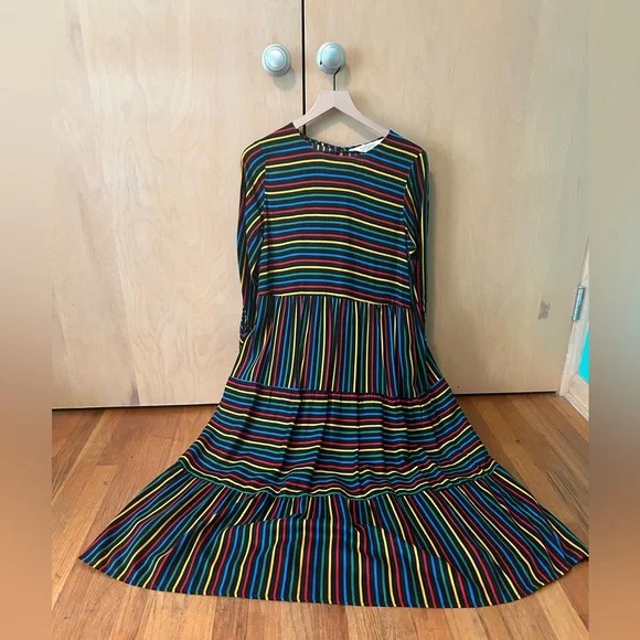 NEVER WORN rainbow Compañía Fantástica dress. Size M - Picture 3 of 5